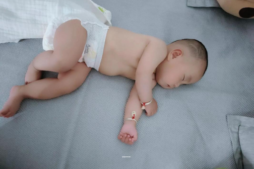楚雄宝宝上火有眼屎